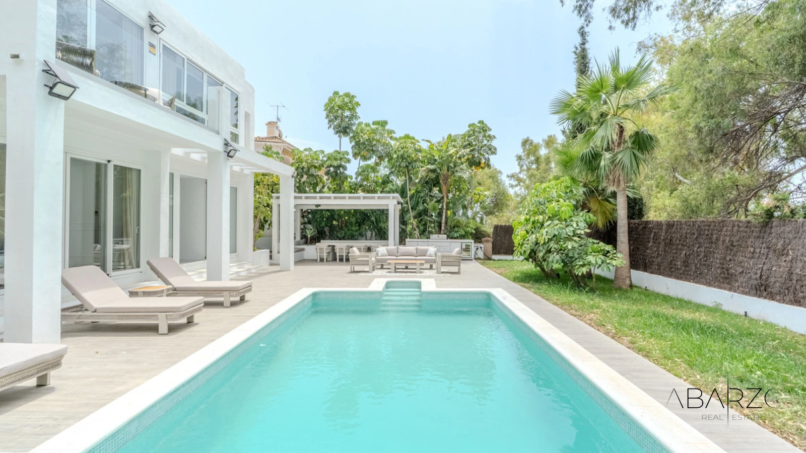 Beautiful 4-Bedroom Villa in Nueva Andalucía with Pool and Gardens — interior, Nueva Andalucía, Marbella (3 of 49)