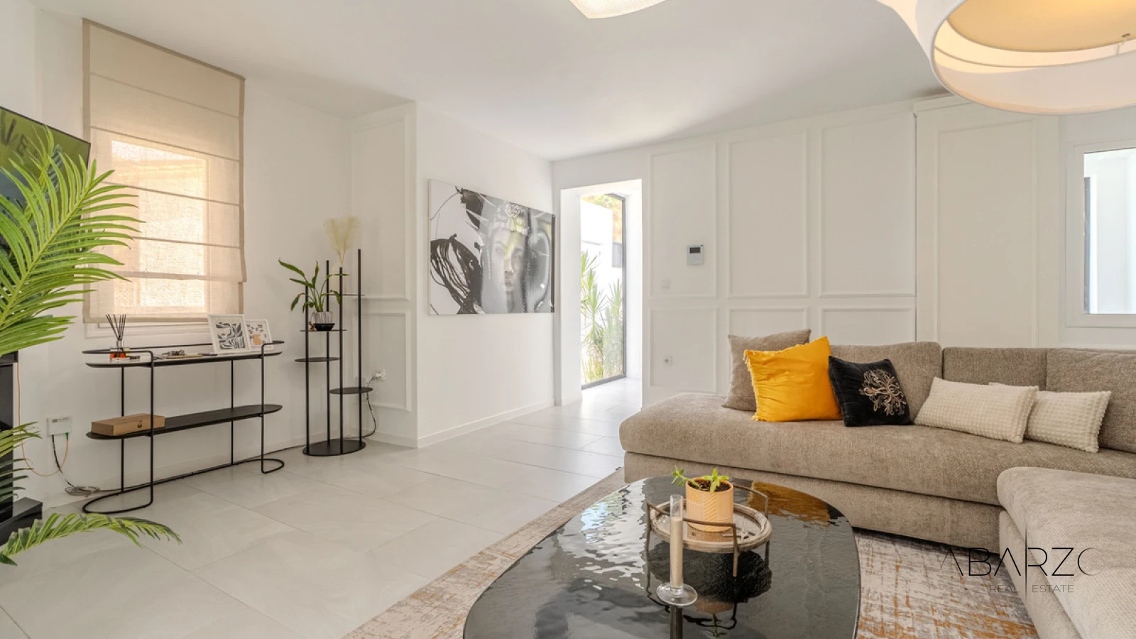 Beautiful 4-Bedroom Villa in Nueva Andalucía with Pool and Gardens — interior, Nueva Andalucía, Marbella (12 of 49)