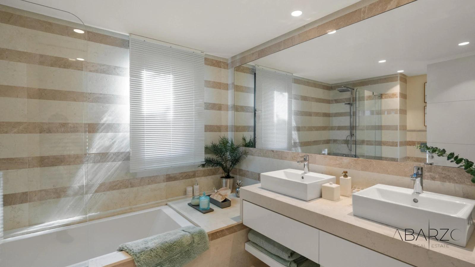 Luxury Semi-Detached Villa with Sea Views in Las Lomas de Magna Marbella — interior, Golden Mile, Marbella (25 of 49)