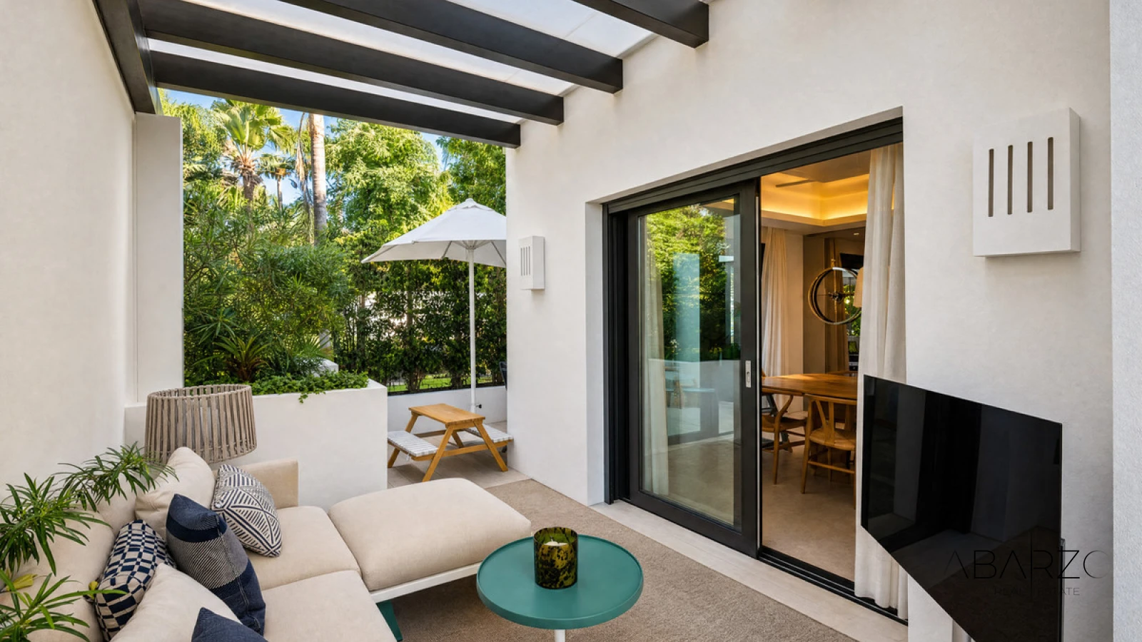 Luxury Semi-Detached Villa with Sea Views in Las Lomas de Magna Marbella — interior, Golden Mile, Marbella (29 of 49)