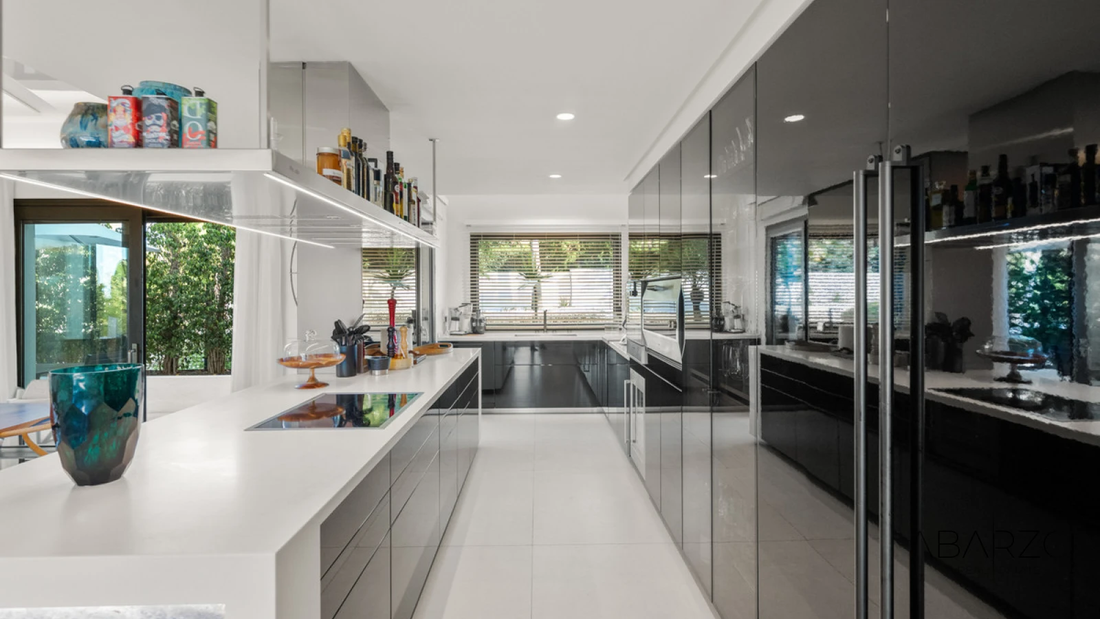 Luxury Semi-Detached Villa with Sea Views in Las Lomas de Magna Marbella — interior, Golden Mile, Marbella (12 of 49)