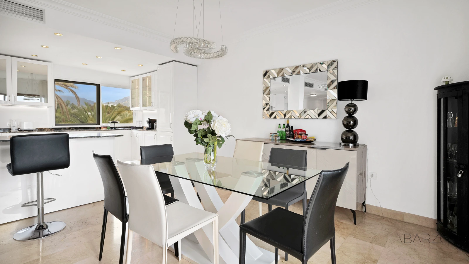 One of a kind First Line Beach Penthouse Golden Mile, Panoramic Sea and Concha Views — interior, Golden Mile, Marbella (29 of 46)