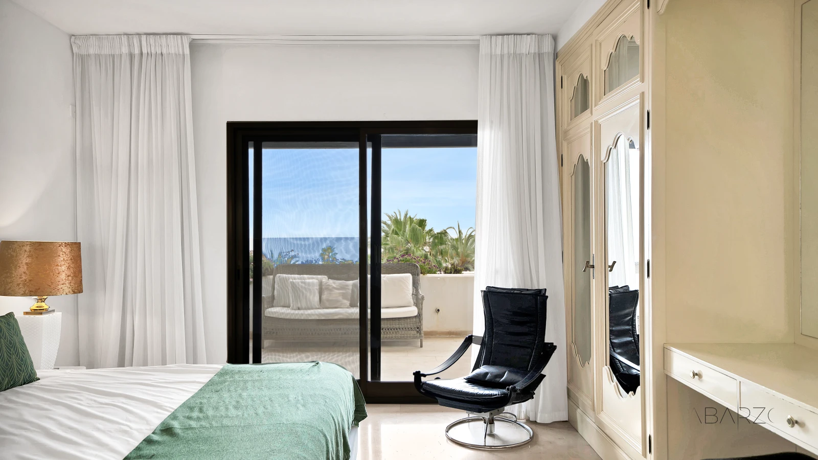 One of a kind First Line Beach Penthouse Golden Mile, Panoramic Sea and Concha Views — interior, Golden Mile, Marbella (36 of 46)