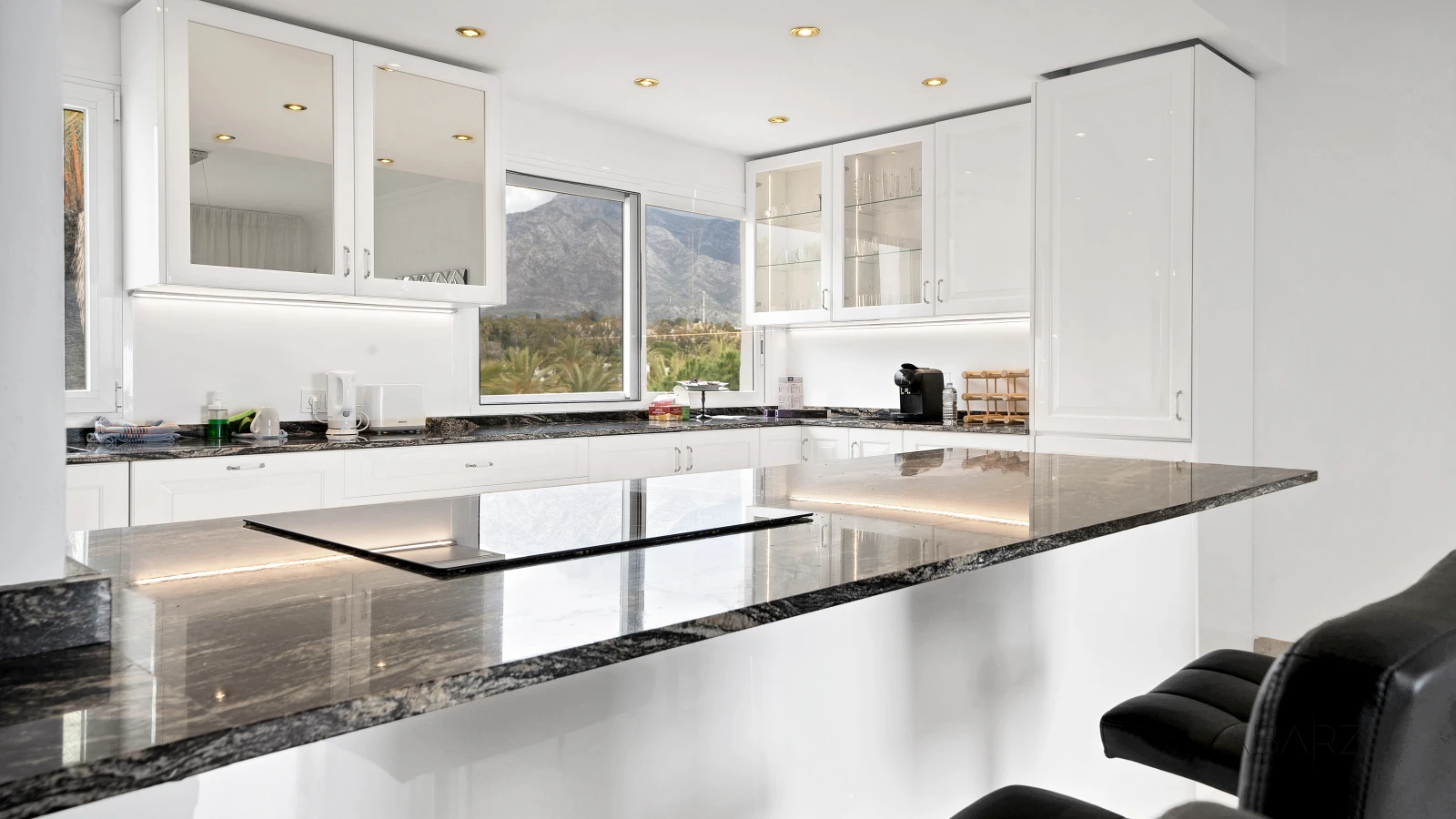 One of a kind First Line Beach Penthouse Golden Mile, Panoramic Sea and Concha Views — interior, Golden Mile, Marbella (27 of 46)
