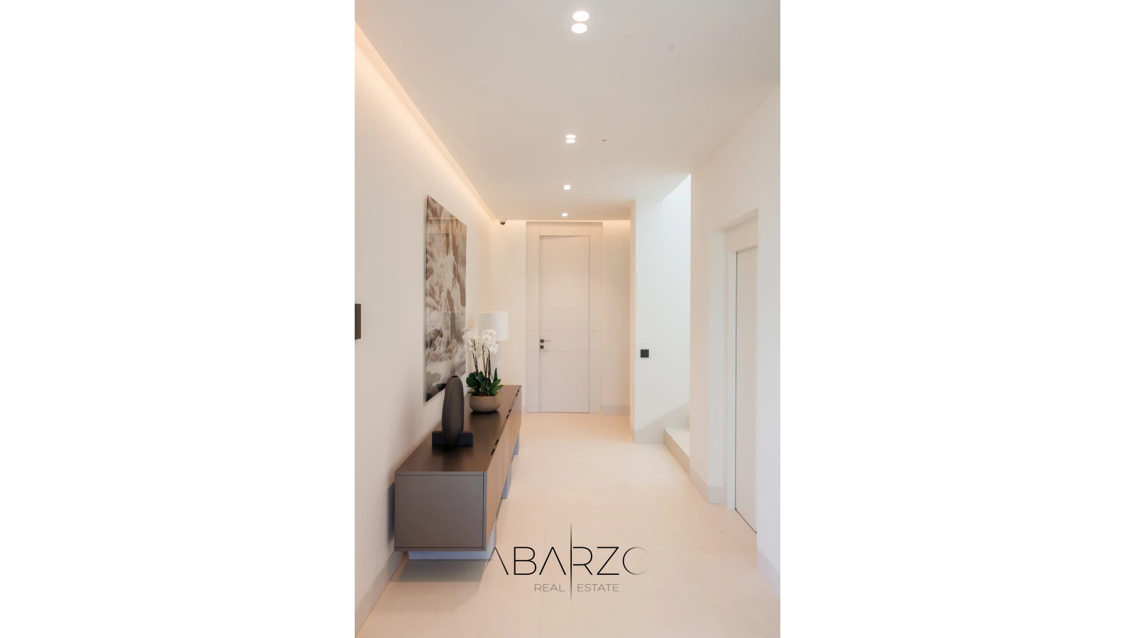Luxurious Villa in Marbella Golden Mile with Heated Pool and Smart Home — interior, Golden Mile, Marbella (23 of 26)