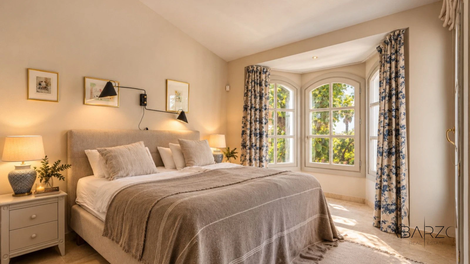 Villa renovada en un barrio seguro de Marbella cerca de la playa y el casco antiguo — interior, Marbella Centro, Marbella (12 of 28)