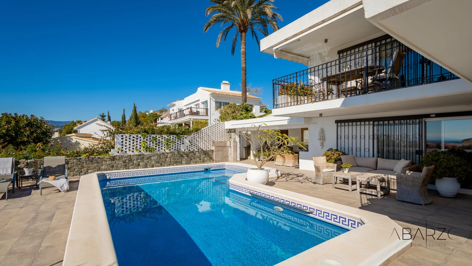 Villa with panoramic sea views in Nueva Andalucia near amenities — interior, Nueva Andalucía, Marbella (23 of 37)