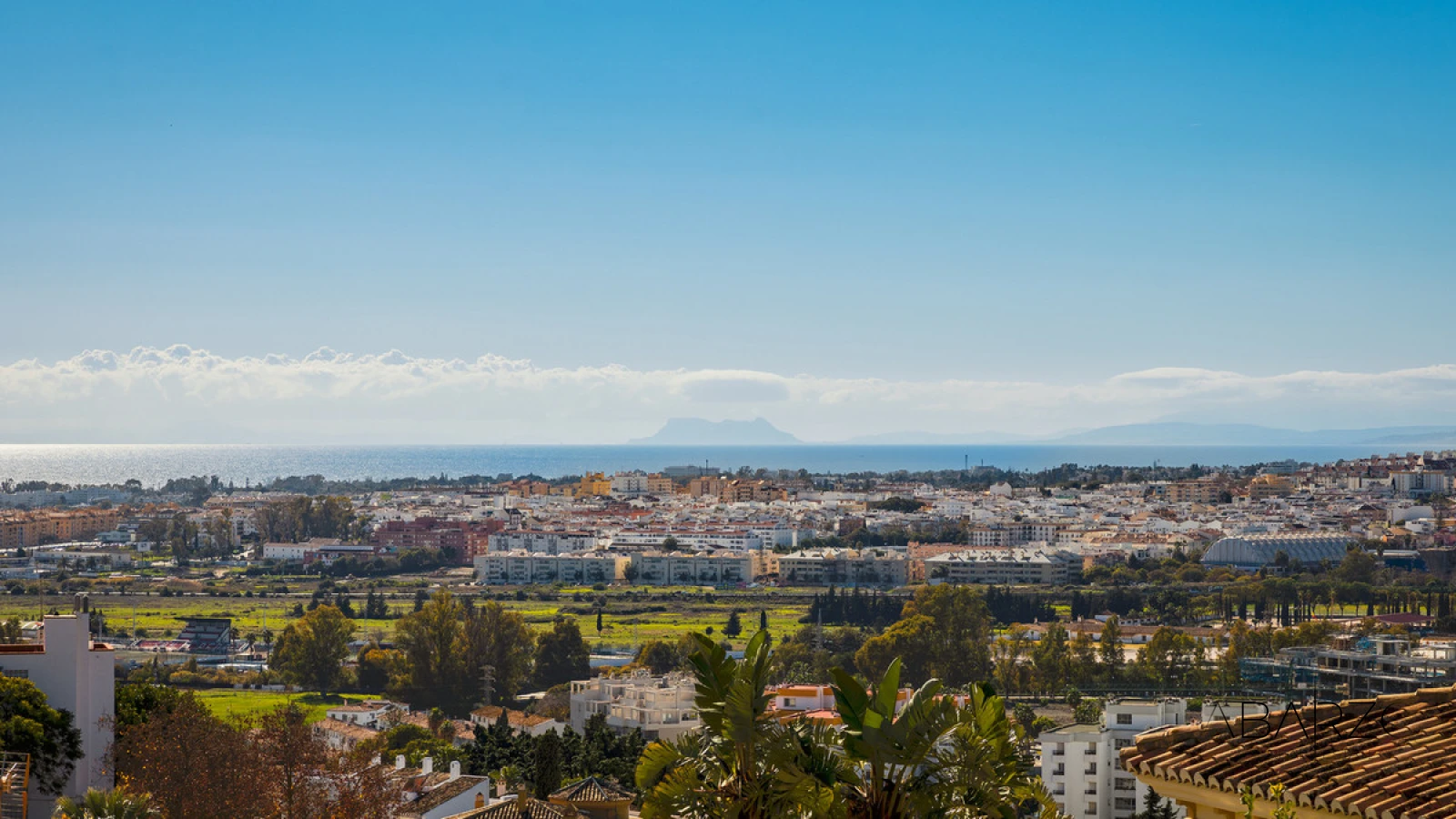 Villa with panoramic sea views in Nueva Andalucia near amenities — interior, Nueva Andalucía, Marbella (3 of 37)