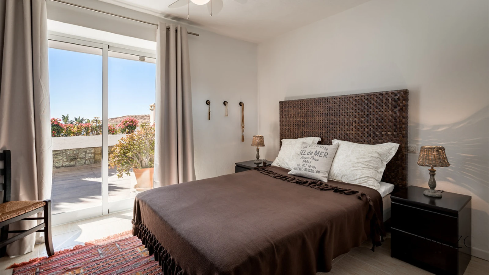 Villa with panoramic sea views in Nueva Andalucia near amenities — interior, Nueva Andalucía, Marbella (15 of 37)