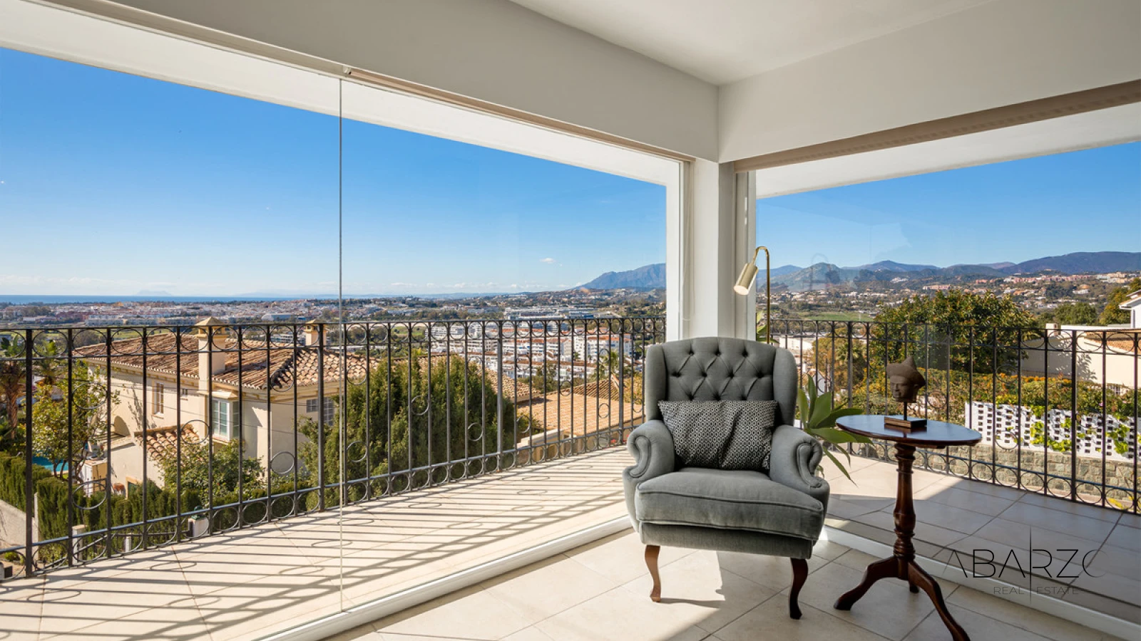 Villa with panoramic sea views in Nueva Andalucia near amenities — interior, Nueva Andalucía, Marbella (11 of 37)