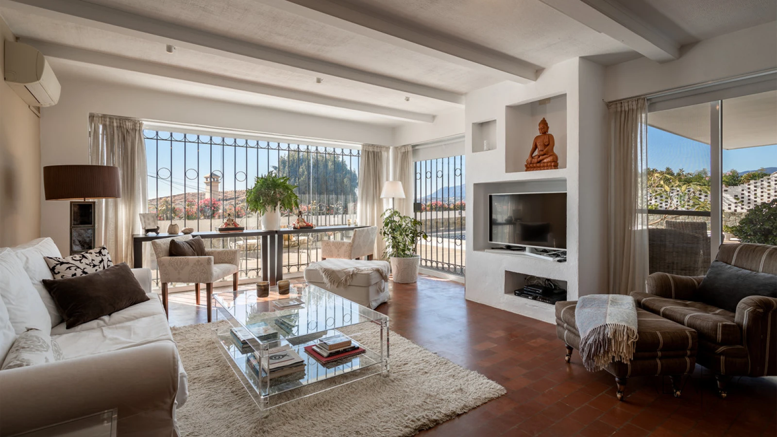 Villa with panoramic sea views in Nueva Andalucia near amenities — interior, Nueva Andalucía, Marbella (17 of 37)