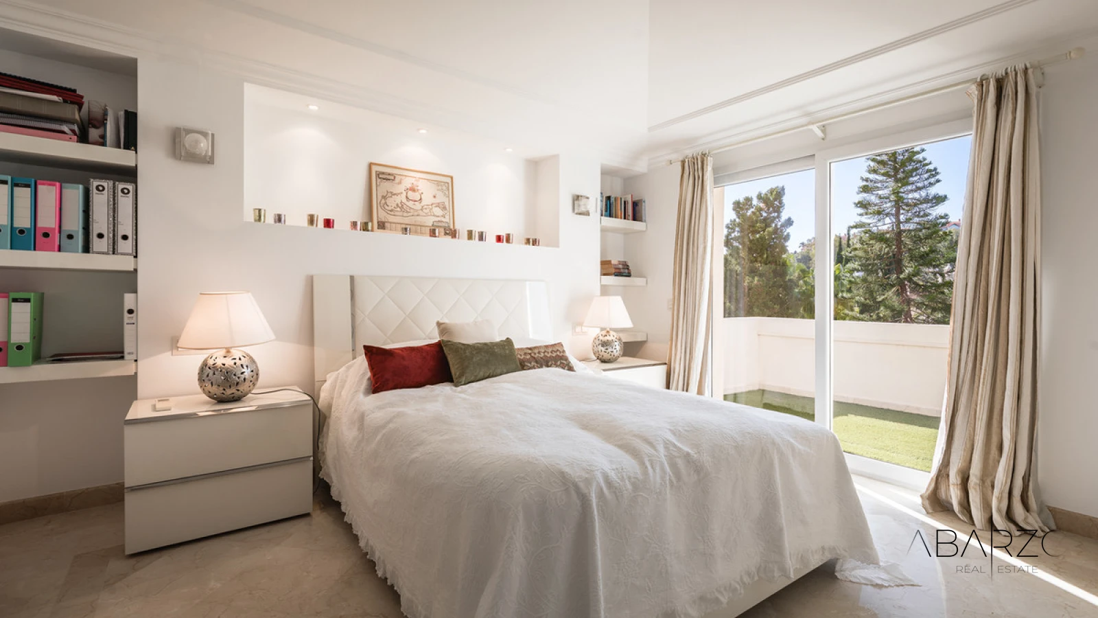 Exceptional Southwest-Facing Duplex Penthouse in Nueva Andalucía with Panoramic Garden Views — interior, Nueva Andalucía, Marbella (18 of 45)