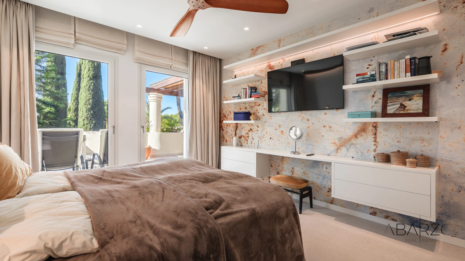 Exceptional Southwest-Facing Duplex Penthouse in Nueva Andalucía with Panoramic Garden Views — interior, Nueva Andalucía, Marbella (15 of 45)
