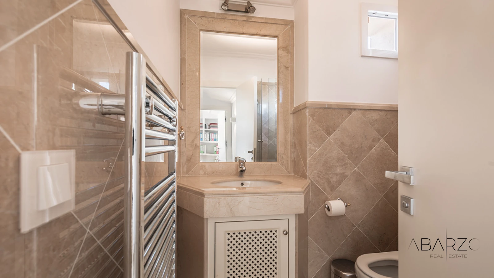 Exceptional Southwest-Facing Duplex Penthouse in Nueva Andalucía with Panoramic Garden Views — interior, Nueva Andalucía, Marbella (20 of 45)