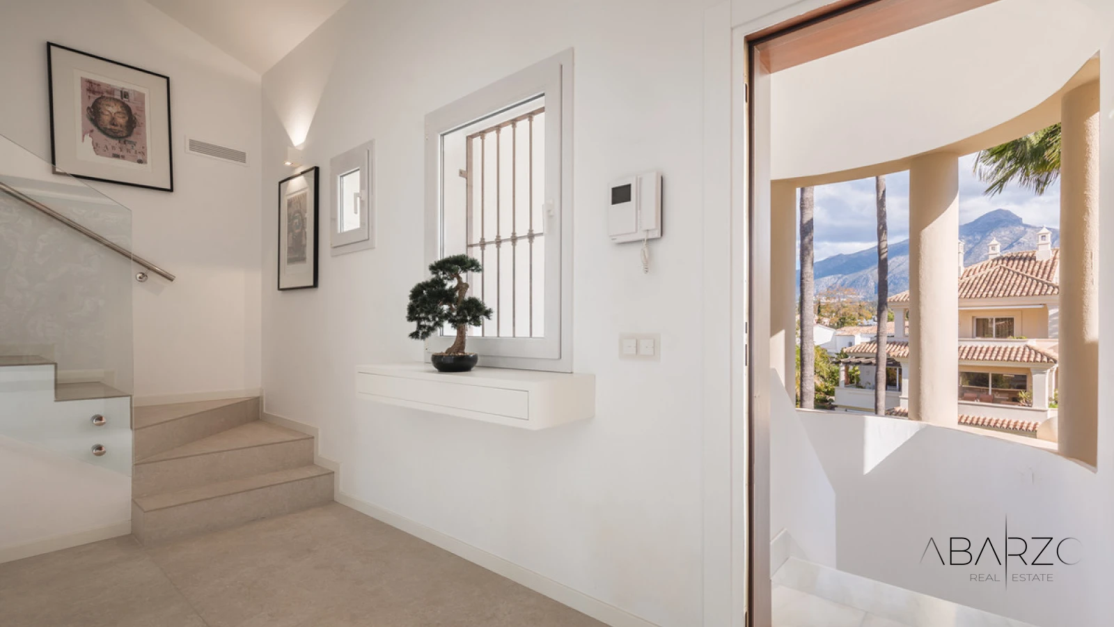 Exceptional Southwest-Facing Duplex Penthouse in Nueva Andalucía with Panoramic Garden Views — interior, Nueva Andalucía, Marbella (24 of 45)