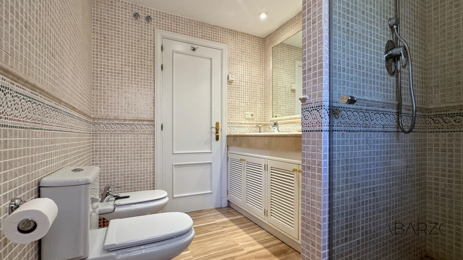 Apartment for Sale in Hacienda Elviria Marbella with Sea View and Private Garage — interior, Marbella East, Marbella (16 of 20)