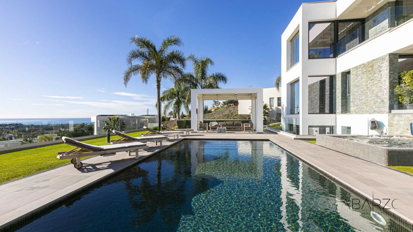 Luxury Villa in Mirador del Paraíso with Heated Pool and Panoramic Views — luxury property for sale in New Golden Mile, Estepona