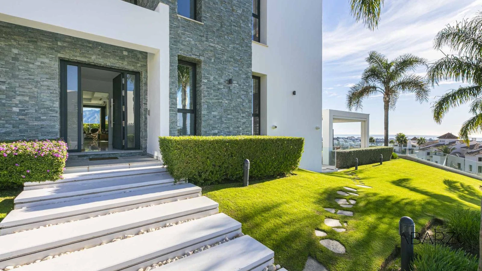 Luxury Villa in Mirador del Paraíso with Heated Pool and Panoramic Views — interior, New Golden Mile, Estepona (4 of 49)