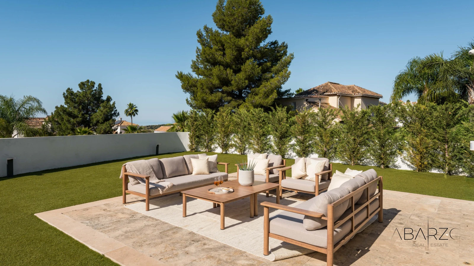 Contemporary villa for sale in Benahavís with panoramic golf and sea views — interior, La Reserva de Alcuzcuz, Benahavís (6 of 49)