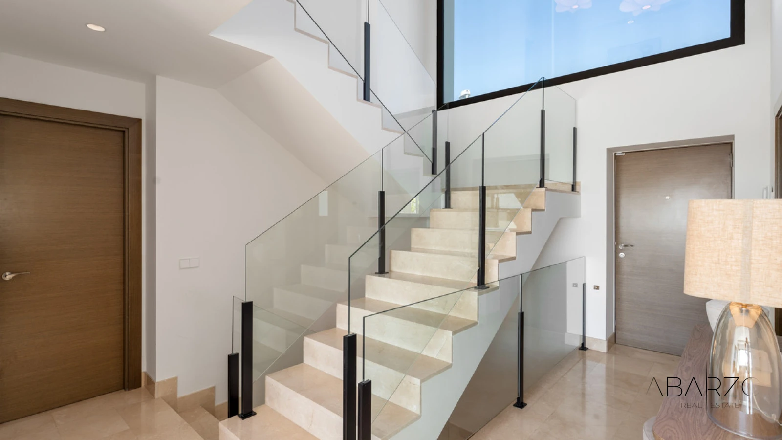 Contemporary villa for sale in Benahavís with panoramic golf and sea views — interior, La Reserva de Alcuzcuz, Benahavís (16 of 49)