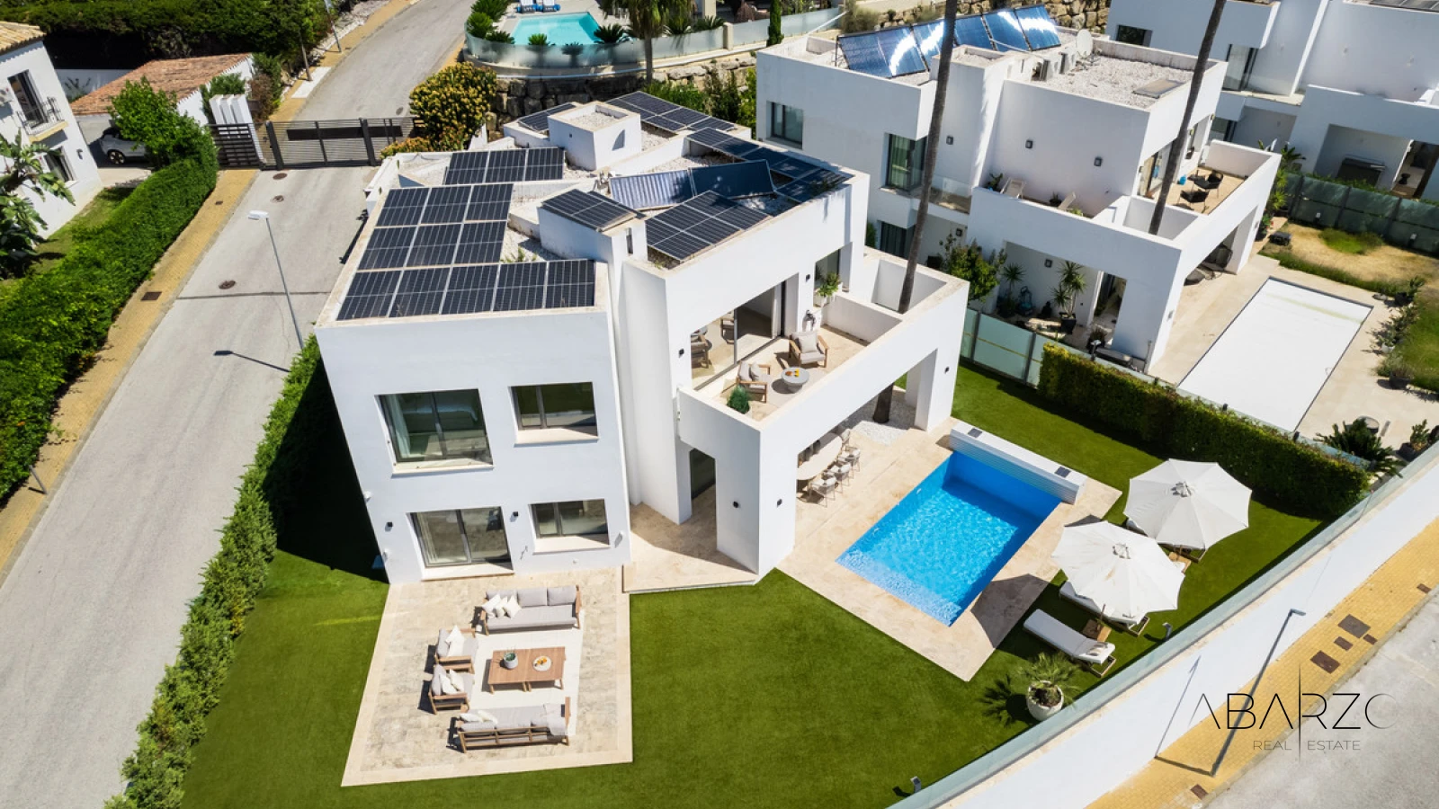 Contemporary villa for sale in Benahavís with panoramic golf and sea views — interior, La Reserva de Alcuzcuz, Benahavís (42 of 49)