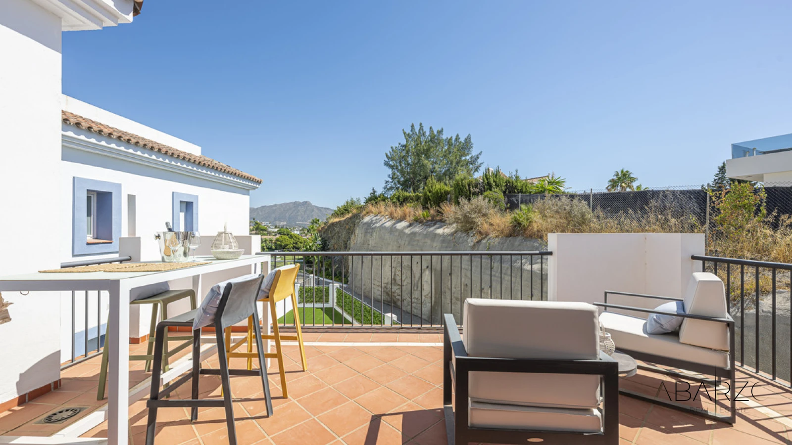Single-Level Penthouse with Rooftop Terrace in Paraíso Pueblo, Benahavís — interior, Benahavís (23 of 35)