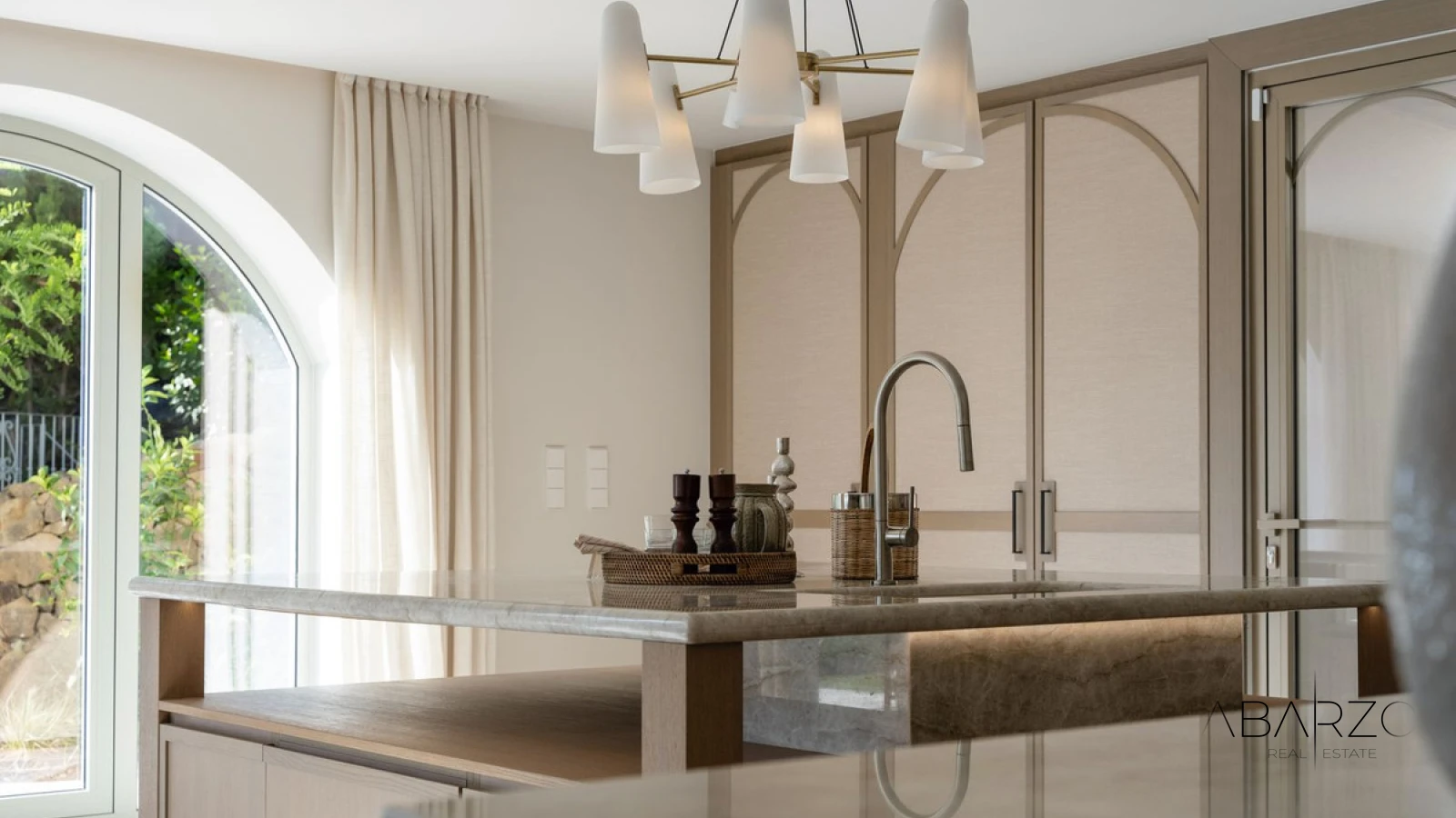 Mediterranean Villa in Nueva Andalucía with Mountain Views and Private Pool — interior, Nueva Andalucía, Marbella (6 of 41)