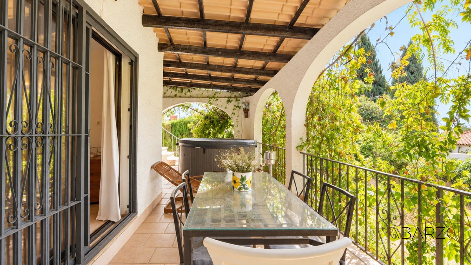 Villa independiente con vistas al mar y parcela de 680 m² en Bello Horizonte, Marbella — interior, Marbella Centro, Marbella (3 of 22)