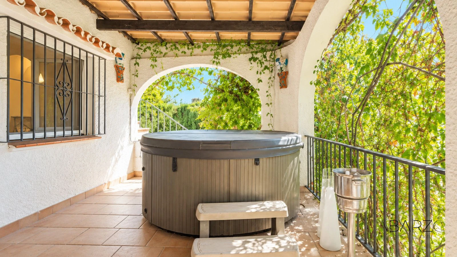 Villa independiente con vistas al mar y parcela de 680 m² en Bello Horizonte, Marbella — interior, Marbella Centro, Marbella (4 of 22)