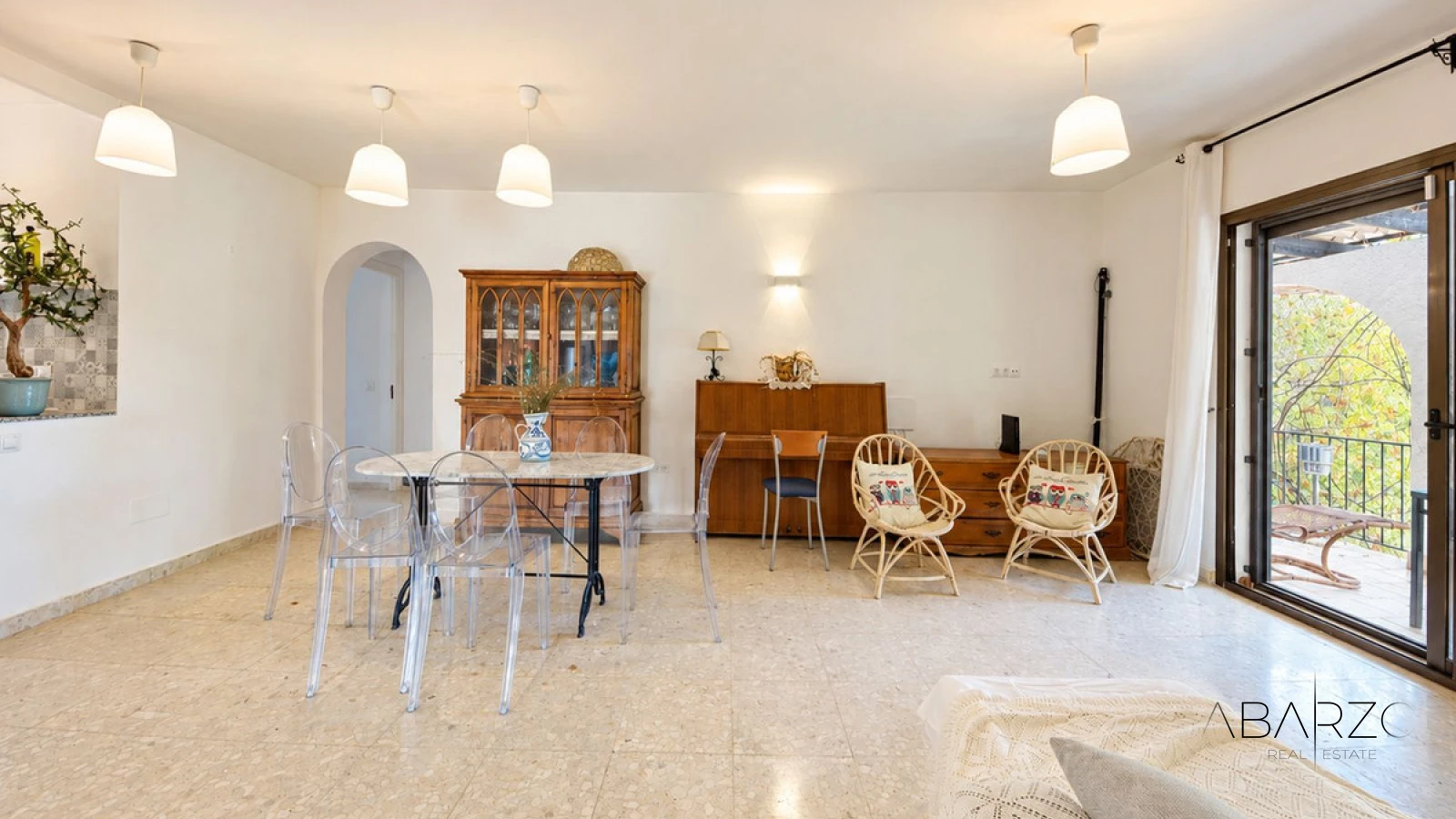 Villa independiente con vistas al mar y parcela de 680 m² en Bello Horizonte, Marbella — interior, Marbella Centro, Marbella (6 of 22)