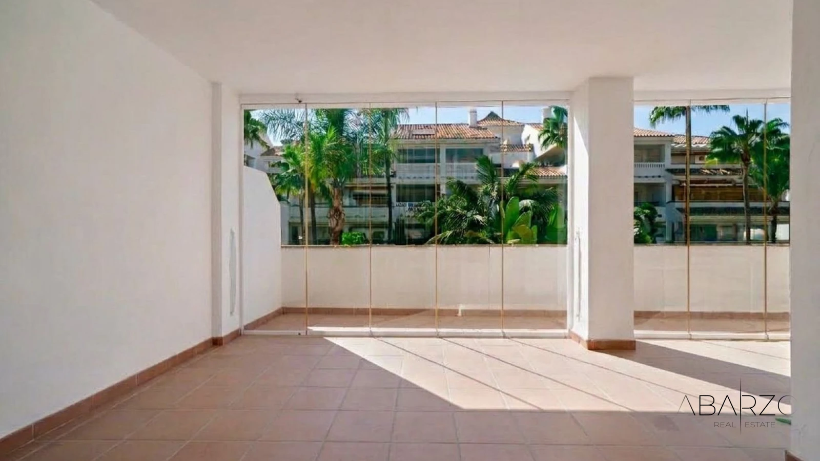 Beachfront Apartment in Las Cañas Beach, Golden Mile, Marbella — interior, Marbella Centro, Marbella (5 of 20)