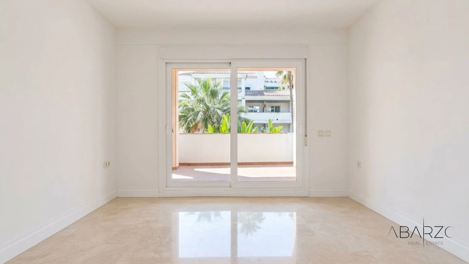 Beachfront Apartment in Las Cañas Beach, Golden Mile, Marbella — interior, Marbella Centro, Marbella (12 of 20)