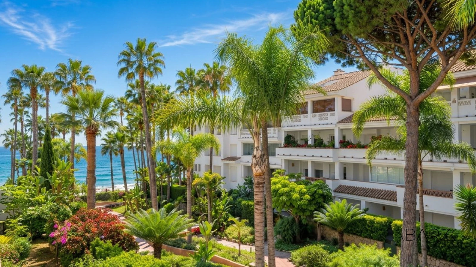 Квартира у моря в Las Cañas Beach, Золотая Миля, Марбелья — luxury property for sale in Marbella Centro, Marbella