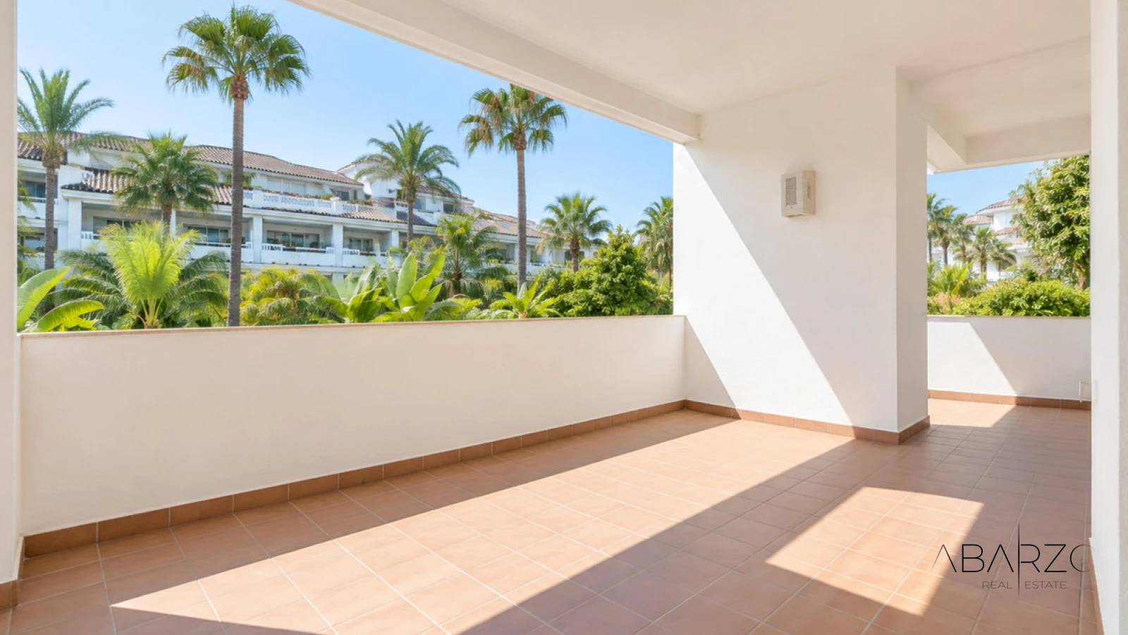 Beachfront Apartment in Las Cañas Beach, Golden Mile, Marbella — interior, Marbella Centro, Marbella (17 of 20)