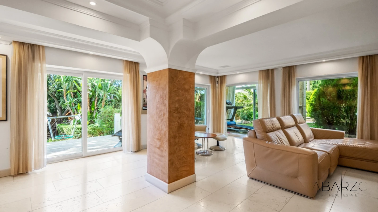 Villa de estilo italiano con vistas al mar y a La Concha en El Rosario, Marbella — interior, Marbella East, Marbella (25 of 49)