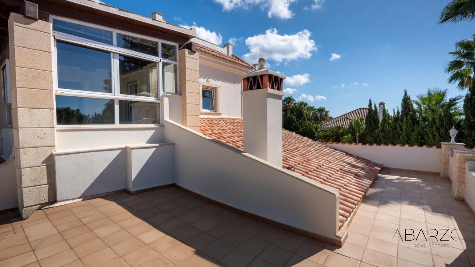 Villa de estilo italiano con vistas al mar y a La Concha en El Rosario, Marbella — interior, Marbella East, Marbella (45 of 49)