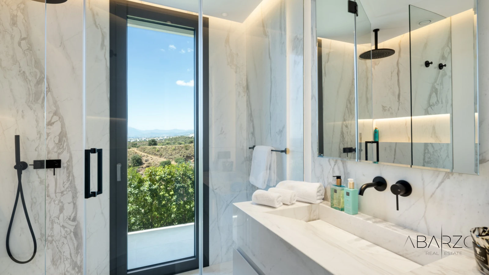 Villa Colina Contemporary Villa in El Rosario with Panoramic Sea and Golf Views — interior, Marbella East, Marbella (21 of 44)