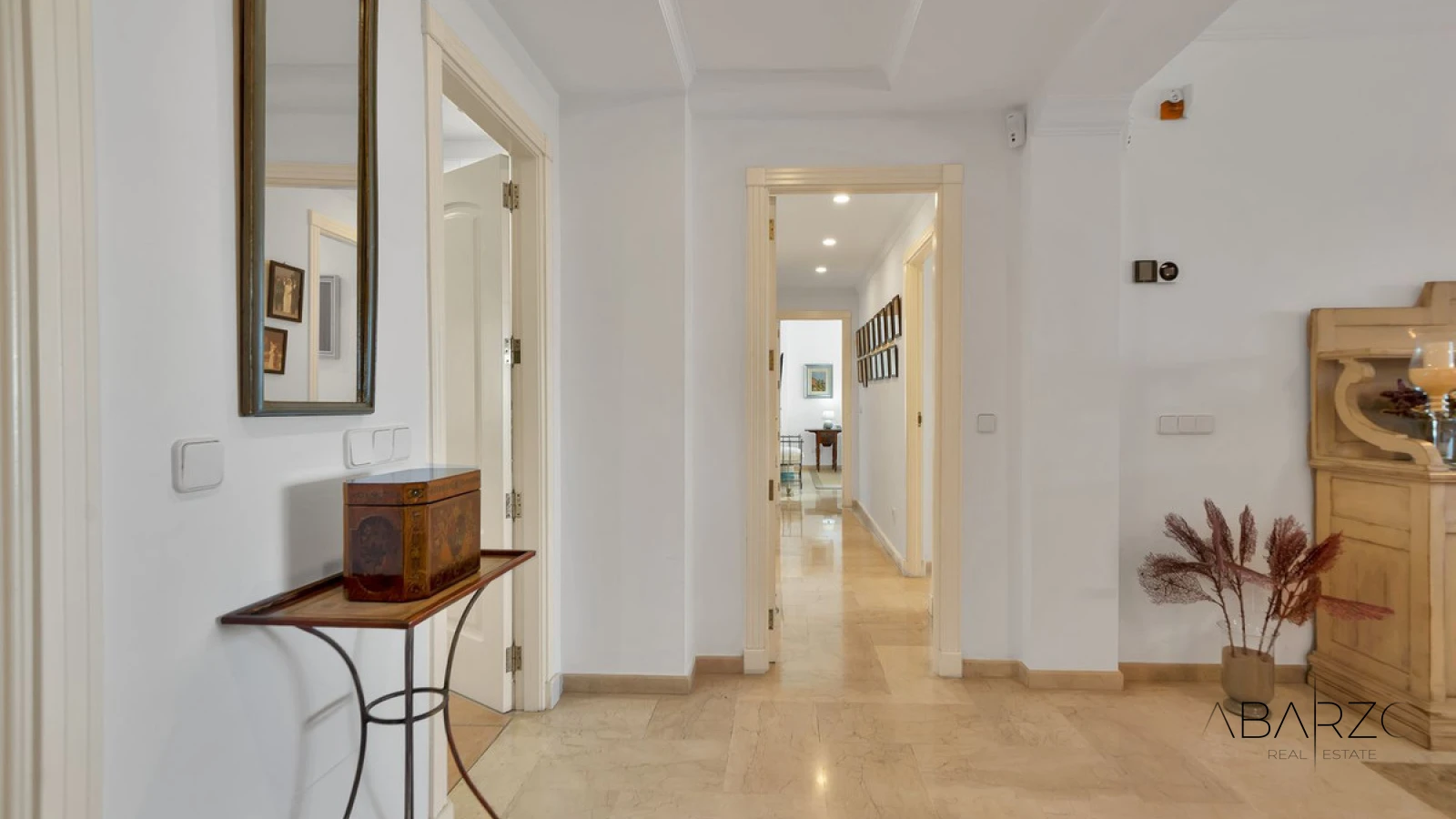 Квартира у моря с частным садом в Los Monteros Palm Beach, Марбелья — interior, Marbella East, Marbella (39 of 49)