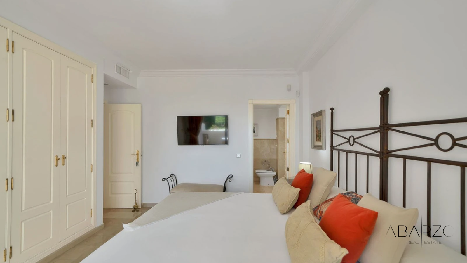 Квартира у моря с частным садом в Los Monteros Palm Beach, Марбелья — interior, Marbella East, Marbella (32 of 49)