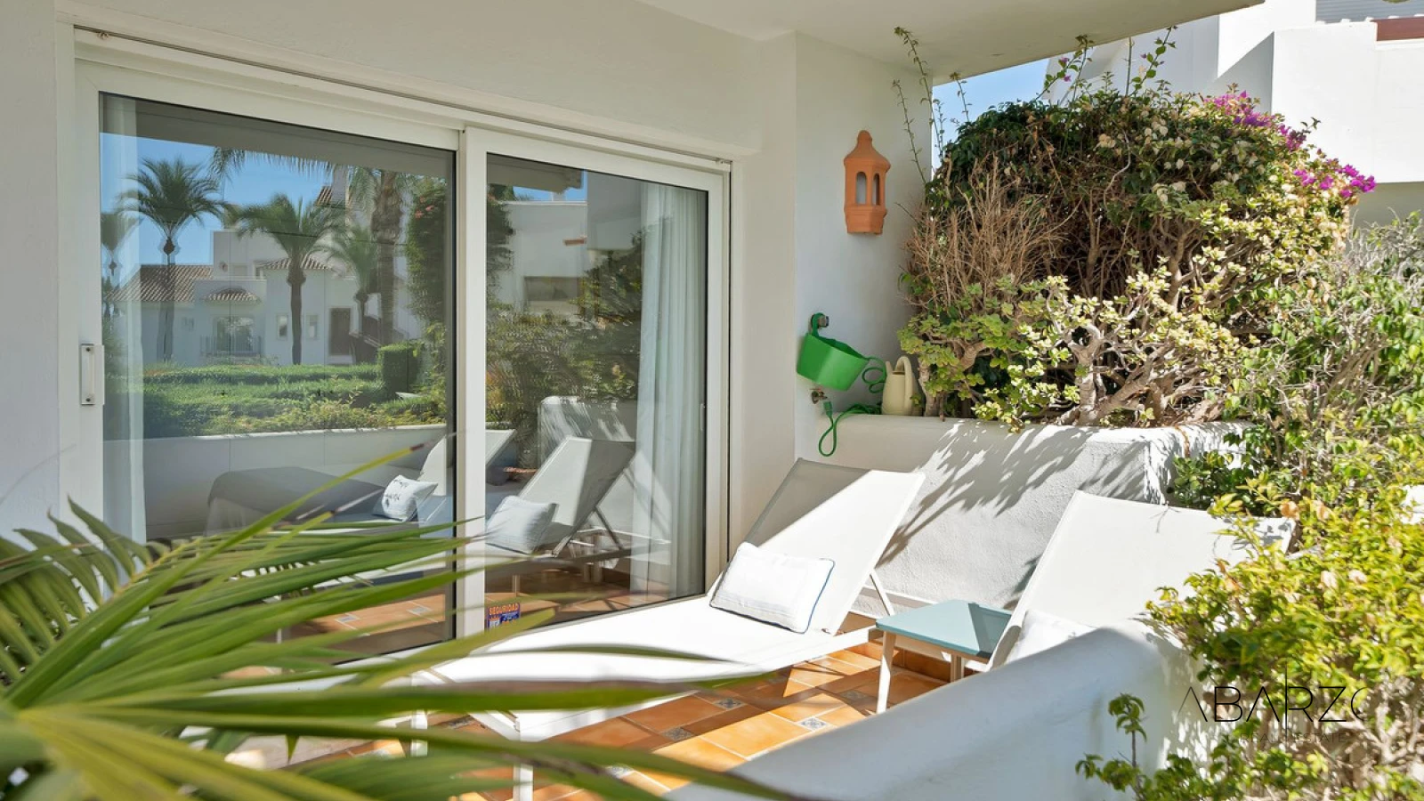 Квартира у моря с частным садом в Los Monteros Palm Beach, Марбелья — interior, Marbella East, Marbella (43 of 49)