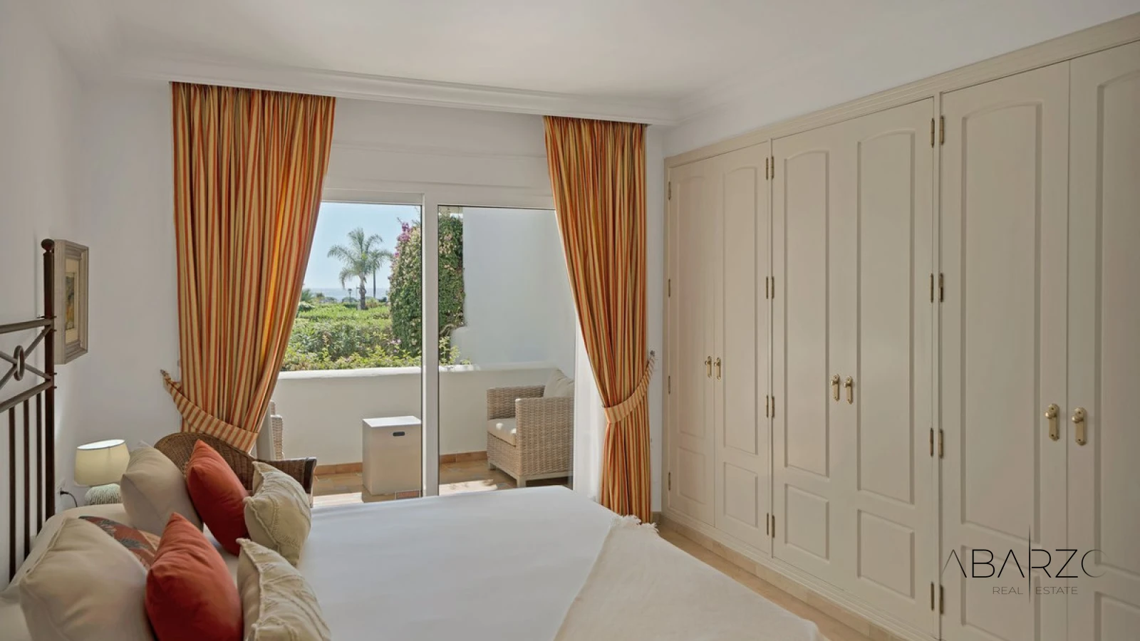 Квартира у моря с частным садом в Los Monteros Palm Beach, Марбелья — interior, Marbella East, Marbella (30 of 49)