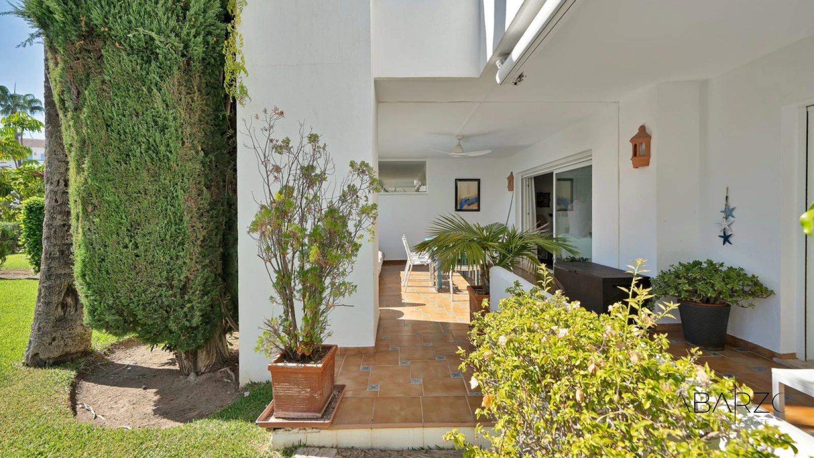 Квартира у моря с частным садом в Los Monteros Palm Beach, Марбелья — interior, Marbella East, Marbella (48 of 49)