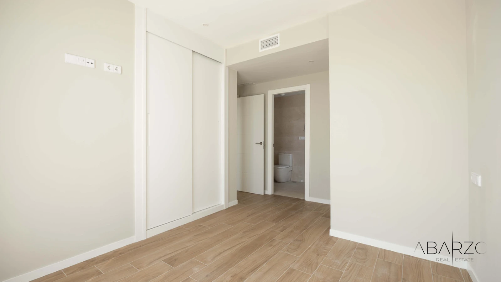Brand-New Four-Bedroom Penthouse in La Campana, Nueva Andalucía, Marbella — interior, Nueva Andalucía, Marbella (14 of 40)