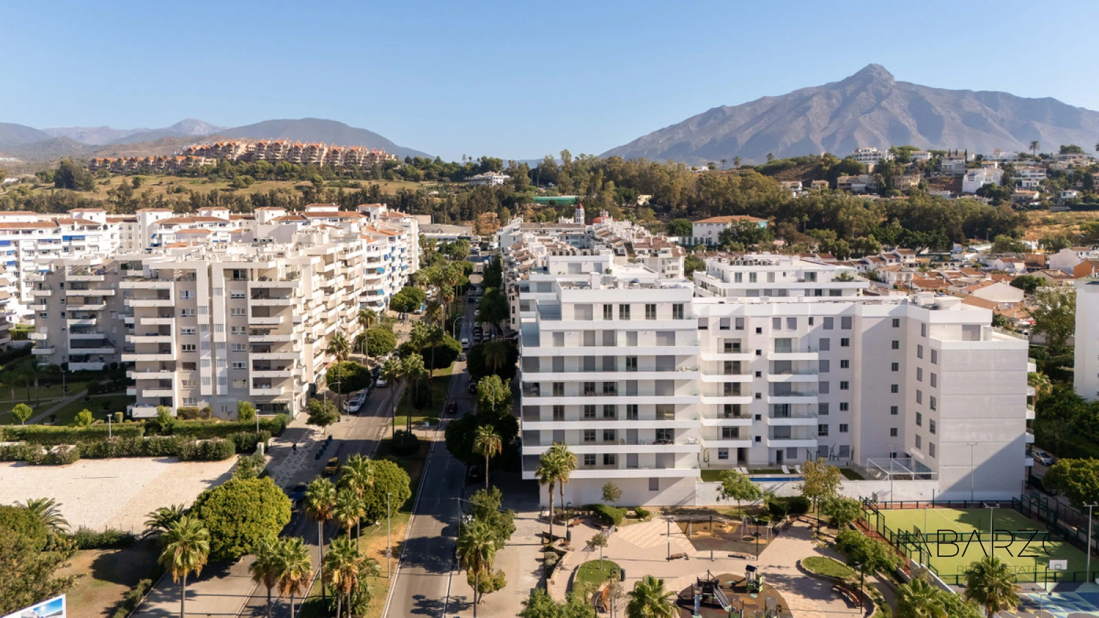 Brand-New Four-Bedroom Penthouse in La Campana, Nueva Andalucía, Marbella — interior, Nueva Andalucía, Marbella (37 of 40)