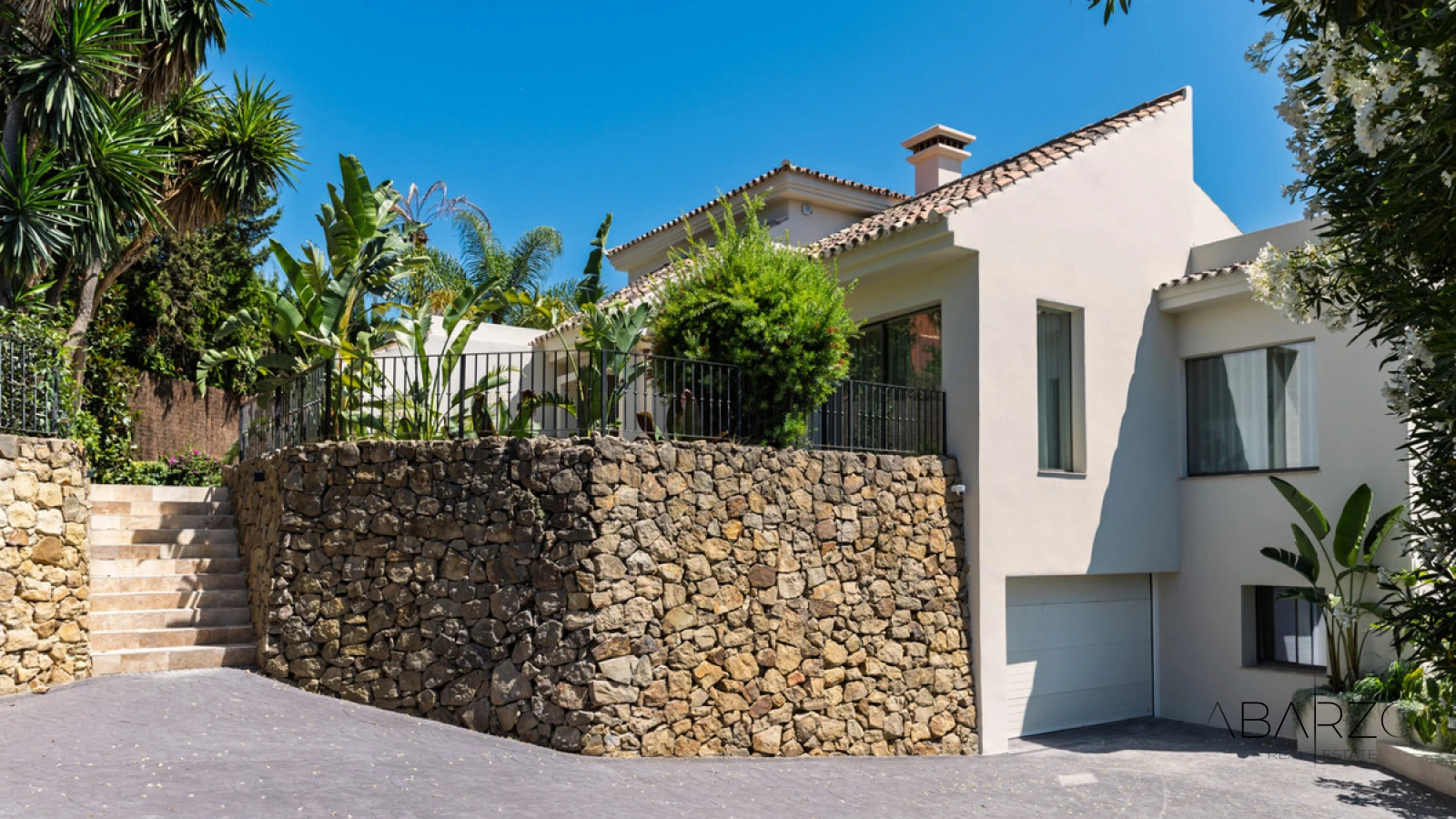 Villa in Nueva Andalucía with Golf Valley Views — interior, Nueva Andalucía, Marbella (33 of 49)
