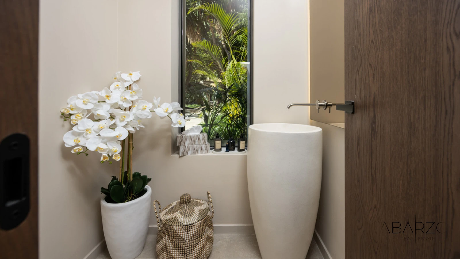 Villa in Nueva Andalucía with Golf Valley Views — interior, Nueva Andalucía, Marbella (21 of 49)