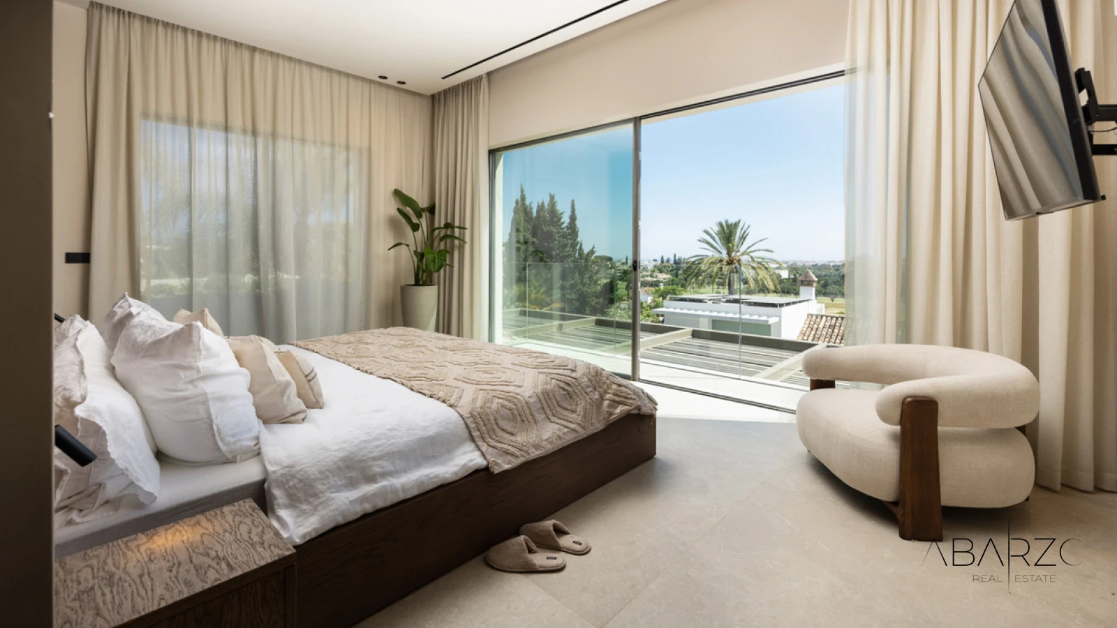Villa in Nueva Andalucía with Golf Valley Views — interior, Nueva Andalucía, Marbella (3 of 49)