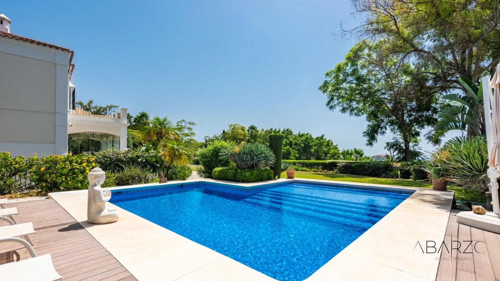 Classic Andalusian Luxury Villa in Marbella's Vega del Colorado with Sea Views — interior, La Quinta, Benahavís (38 of 49)