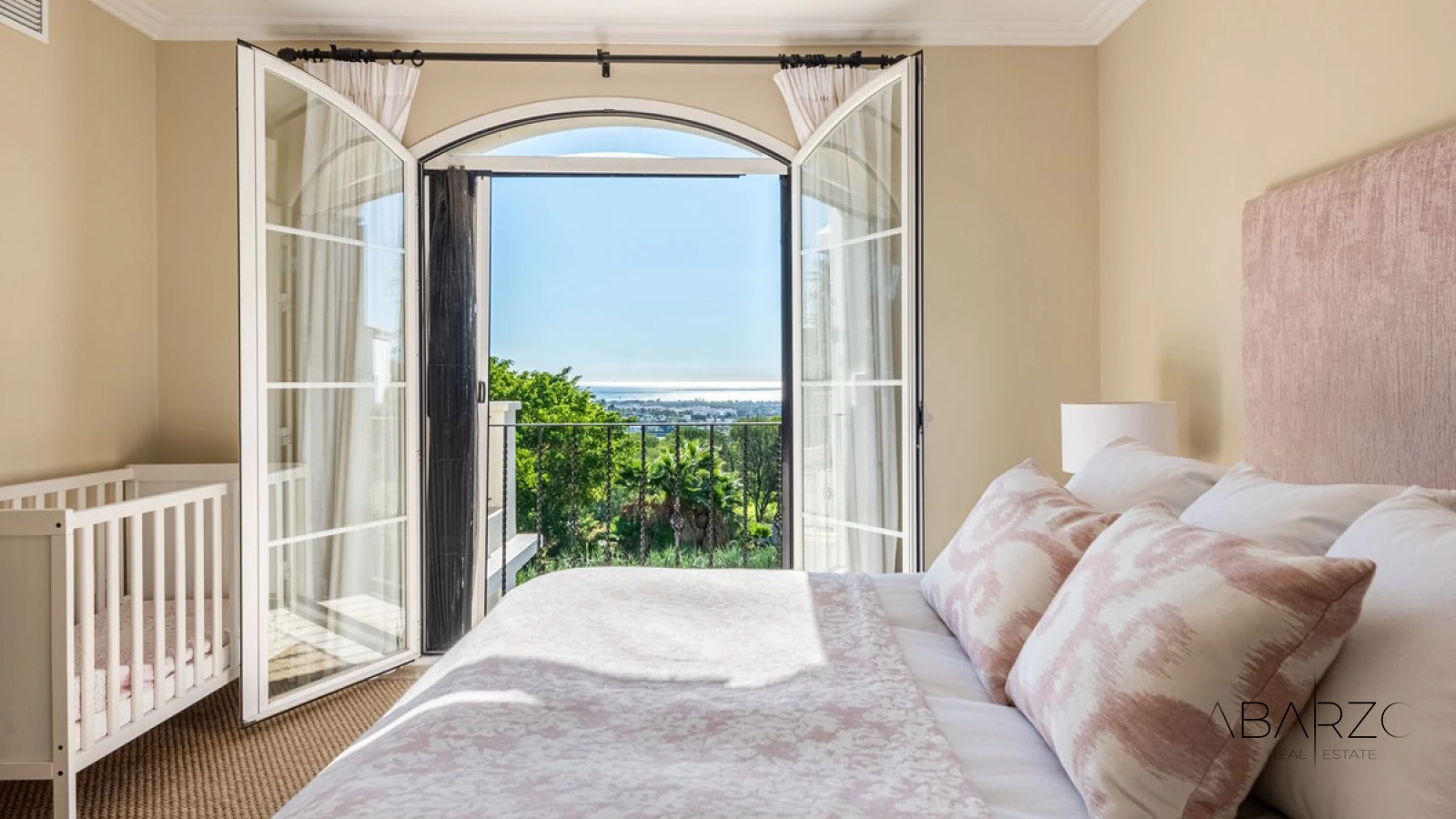 Classic Andalusian Luxury Villa in Marbella's Vega del Colorado with Sea Views — interior, La Quinta, Benahavís (20 of 49)