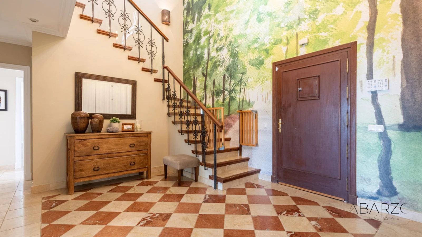 Classic Andalusian Luxury Villa in Marbella's Vega del Colorado with Sea Views — interior, La Quinta, Benahavís (13 of 49)